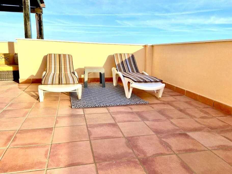 Sea View And Mountains By Solymar Holiday Torre Del Mar Bagian luar foto